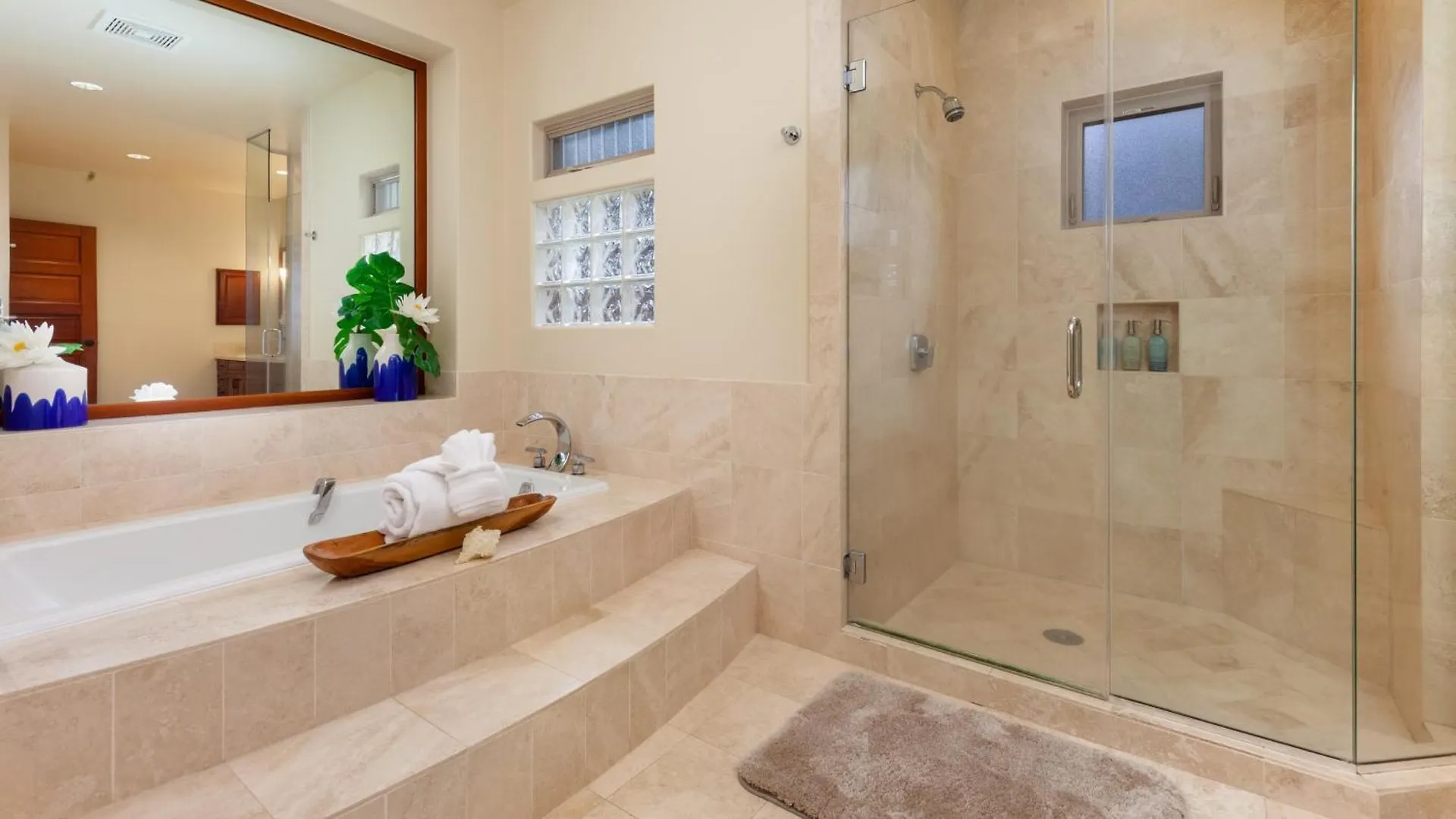 Sea To Sky Stunning 3Br Villages Home With Three Master Suites Waikoloa Holiday home