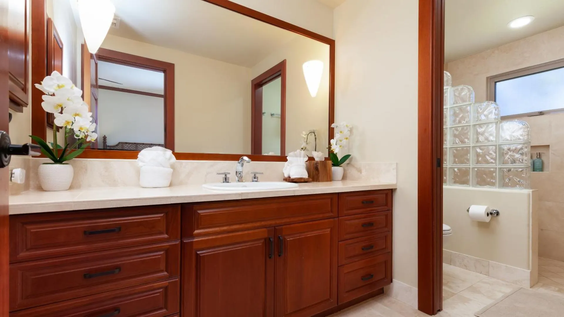 Sea To Sky Stunning 3Br Villages Home With Three Master Suites Waikoloa 0*,  United States